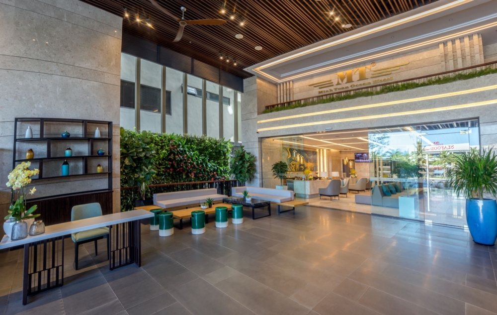 민 톤 사피 오션 호텔